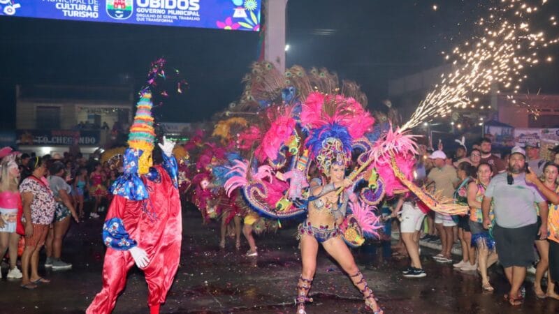 Abertura do Carnapauxis 2026: Bloco ‘Vai ou Raxa’ homenageia a terra do Mascarado Fobó