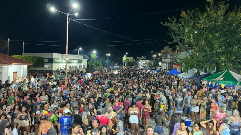 Prefeitura de Terra Santa abre Carnapovo 2026 com muito animação