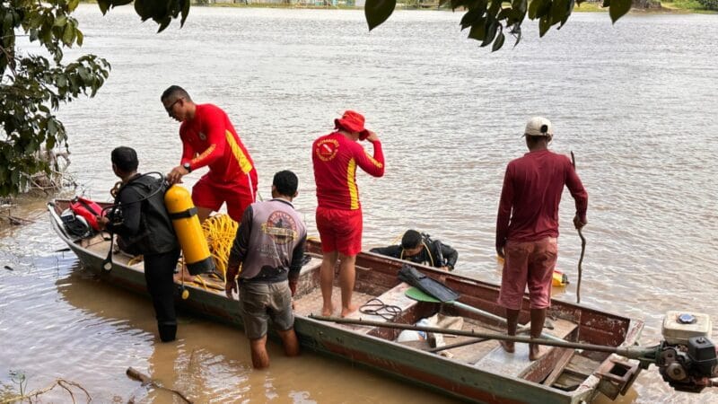 Buscas por jovem desaparecido no Rio Surubiú em Alenquer